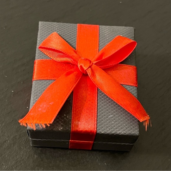 Sterling Silver 925 1/10 CTTW Diamond Hoop Earrings  New - Picture 4 of 15